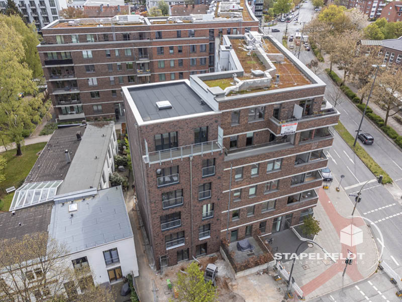 Bauunternehmen für Hamburg - Haus bauen in Barmbek - Neubau Mehrfamilienhaus schmales Grundstück - privater Wohnungsbau / Wohnbau