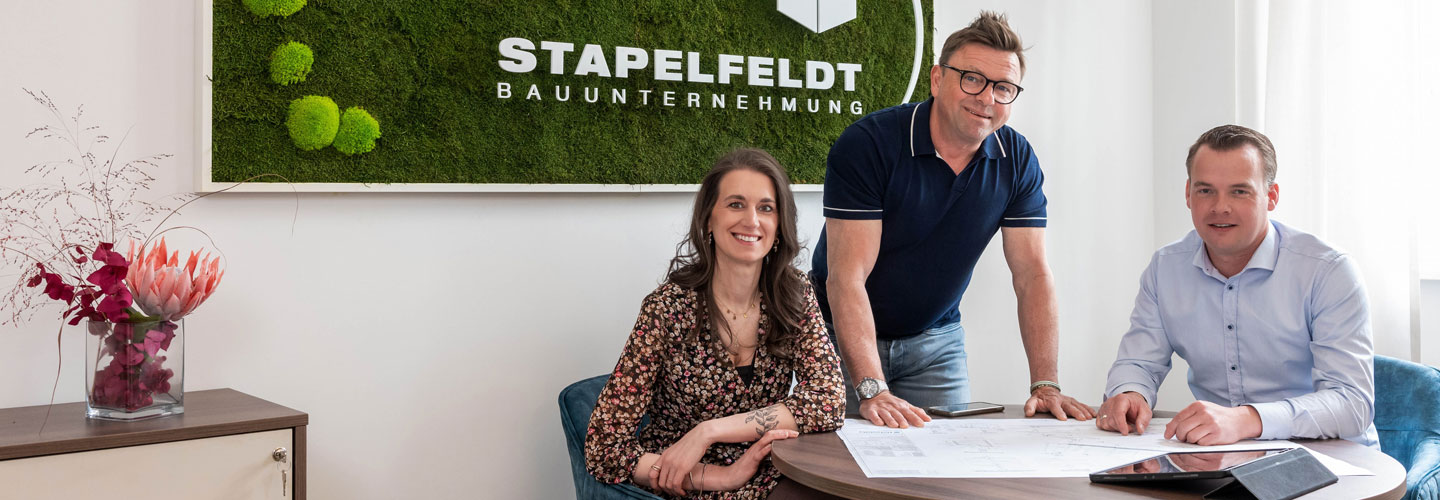 Bauunternehmen Lüneburg - inhabergeführte Baufirma - für Bauvorhaben in der Stadt und dem Landkreis Lüneburg  & Umgebung - Ihre Ansprechpartner im Büro Geesthacht: Mario Stapelfeldt, Björn Prahl & Natascha Metzdorff