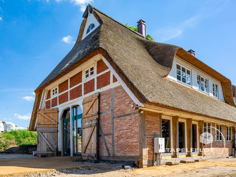 Haus Anna Elbe Sanierung Sanierungsmaßnahmen Denkmalschutz historisch Fachwerkhaus Verblendziegel Fachwerk Altengamme Reetdachhaus Fundament Mauerwerk Sohlenplatte Bauunternehmen Stapelfeldt Bauunternehmung Geesthacht Großraum Hamburg Lauenburg Lüneburg