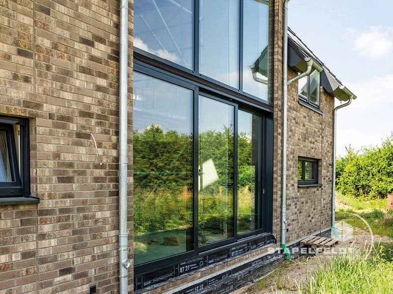 Börnsen Neubau Neubauvorhaben Hausbau Wohnhaus lichtdurchflutetes Einfamilienhaus Rohbau Maurerarbeiten Sohlplatte Bodenplatte Bauunternehmen Stapelfeldt Bauunternehmung Geesthacht