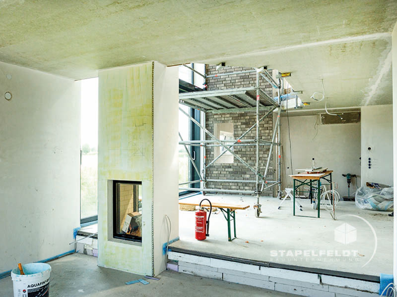 Börnsen Neubau Neubauvorhaben Hausbau Wohnhaus lichtdurchflutetes Einfamilienhaus Rohbau Maurerarbeiten Sohlplatte Bodenplatte Bauunternehmen Stapelfeldt Bauunternehmung Geesthacht