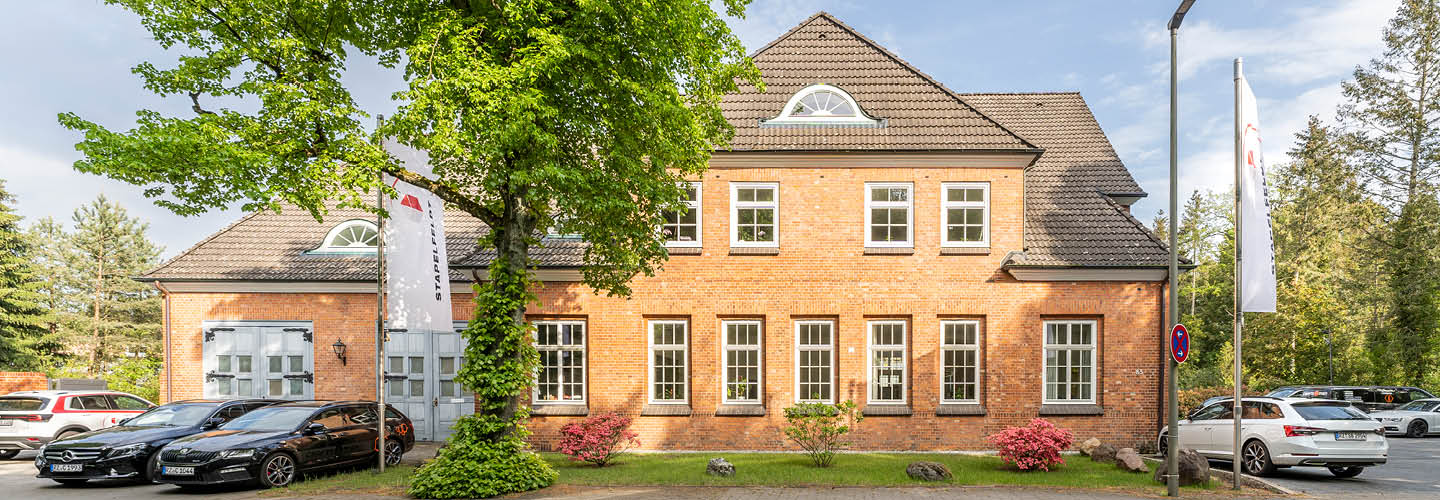 Sanierung Sanierungsmaßnahmen Sanierungsbau Sanierungsarbeiten Bausanierung Feuerwache Pulverfabrik Düneberger Straße Denkmalschutz historische Komplettsanierung Bauunternehmen Stapelfeldt Bauunternehmung Geesthacht Großraum Hamburg Lauenburg Lüneburg