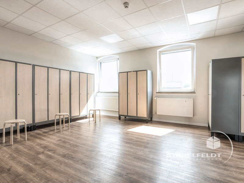Bauunternehmen für Industriebau Bauunternehmen Umbau Schlachthof Verwaltungsgebäude Büroetage Hamburg Sankt Pauli Abbrucharbeiten Sanierung Fassade Denkmalschutz Sanierungsmaßnahmen Lagerhalle Werkshalle Industriegebäude Stapelfeldt Bauunternehmung