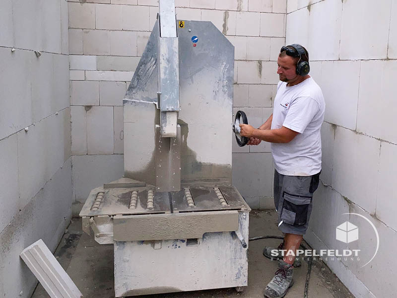 Fortgeschrittene Mauerarbeiten im Neubau Mehrfamilienhaus Witzhave | Stapelfeldt Bauunternehmung