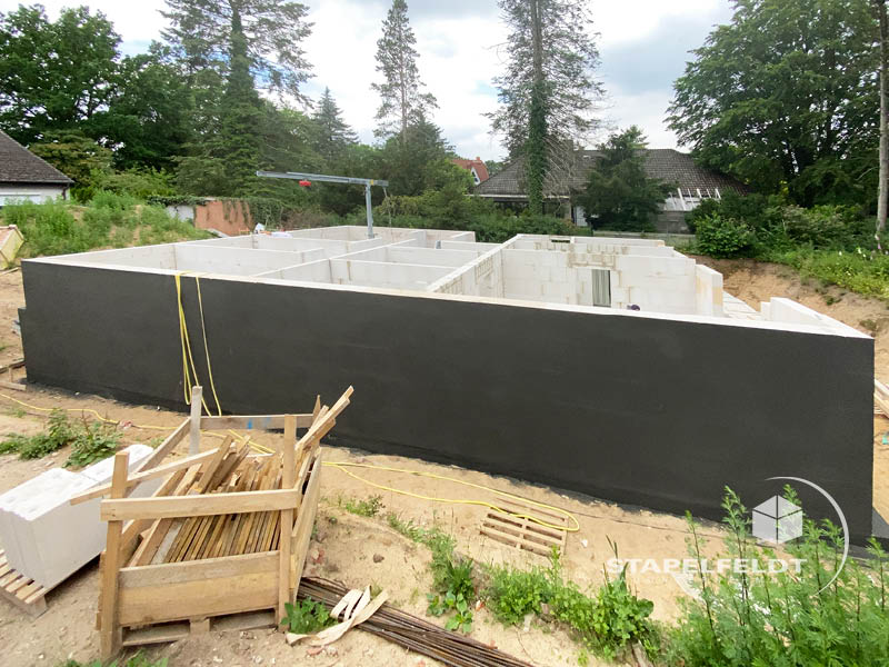 Neubau Mehrfamilienhaus Witzhave (KfW-40) – Kellergeschoss im Rohbau | Stapelfeldt Bauunternehmung