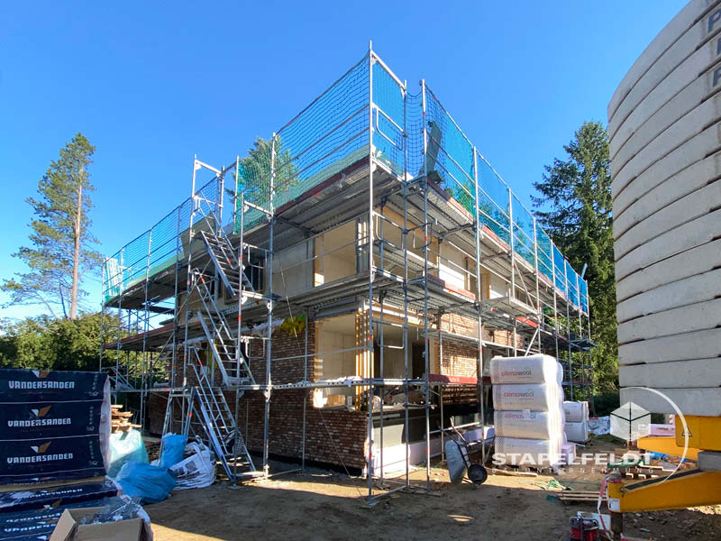 Mauerarbeiten Obergeschoss – Neubau Mehrfamilienhaus Witzhave (KfW-40) | Stapelfeldt Bauunternehmung