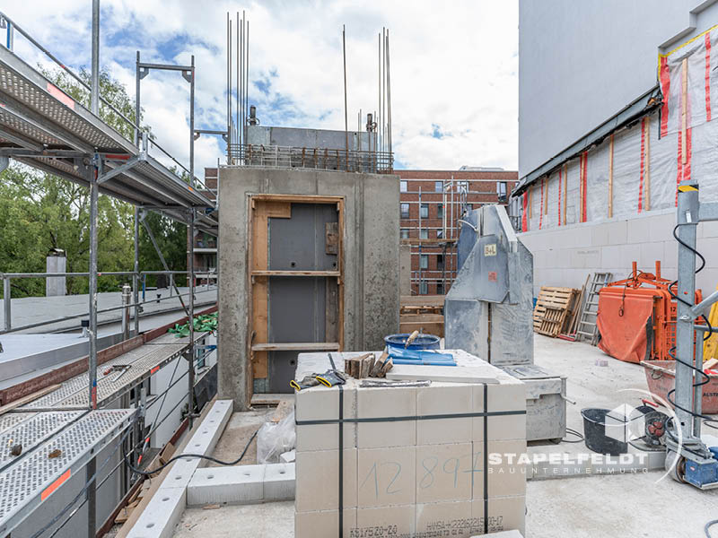 Fahrstuhlschacht Neubau Mehrfamilienhaus Wohnungen Hamburg Barmbek Geesthacht Bauunternehmen Stapelfeldt Bauunternehmung Hamburg