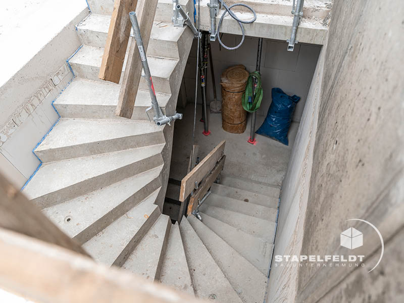 Treppenhaus Neubau Mehrfamilienhaus Wohnungen Hamburg Barmbek Geesthacht Bauunternehmen Stapelfeldt Bauunternehmung Hamburg