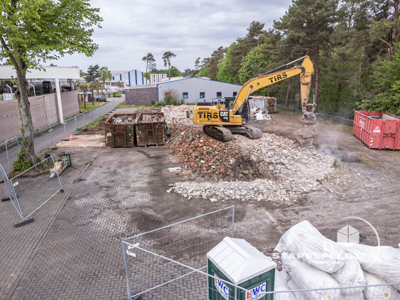 Neubau Industriebau Industriehalle Gewerbehalle Abrissarbeiten Rohbau Rohbauarbeiten Bauunternehmen Geesthacht Stapelfeldt Bauunternehmung
