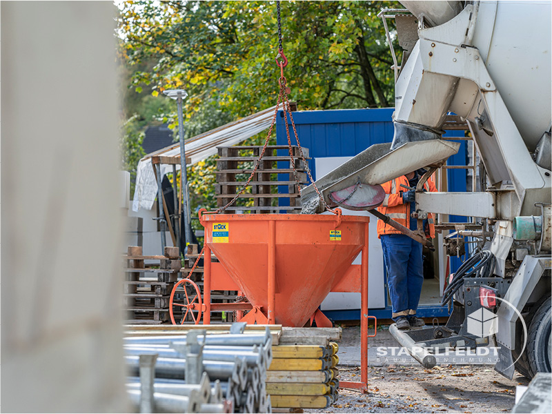 Betonierarbeiten | öffentlicher Neubau einer Rettungswache für das Johanniter-Krankenhaus Geesthacht durch das Bauunternehmen Stapelfeldt Bauunternehmung