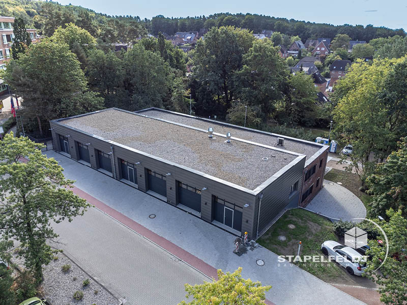 fertiggestelltes Bauprojekt | öffentlicher Neubau einer Rettungswache für das Johanniter-Krankenhaus Geesthacht durch das Bauunternehmen Stapelfeldt Bauunternehmung
