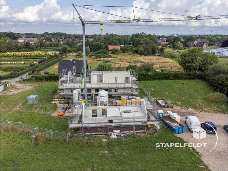 Haus bauen Curslack Baustelle Neubau Exklusiv Einfamilienhaus Hamburg Bergedorf Bauunternehmen | Stapelfeldt Bauunternehmung