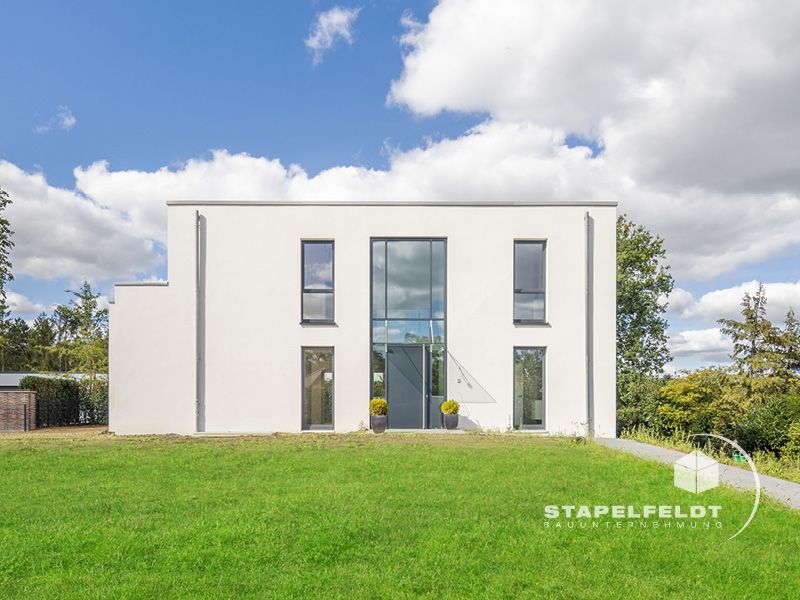 Stapelfeldt Bauunternehmung Geesthacht | Neubau in Bendestorf von einem Architektenhaus / Einfamilienhaus - zum Verkauf