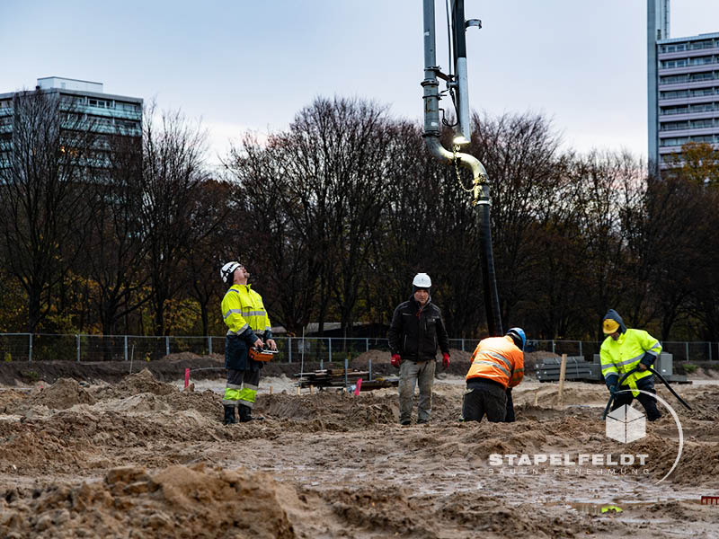 Bauarbeiten für das Streifenfundament für die Hockeyhalle des Bundesstützpunktes in Hamburg | Stapelfeldt Bauunternehmung