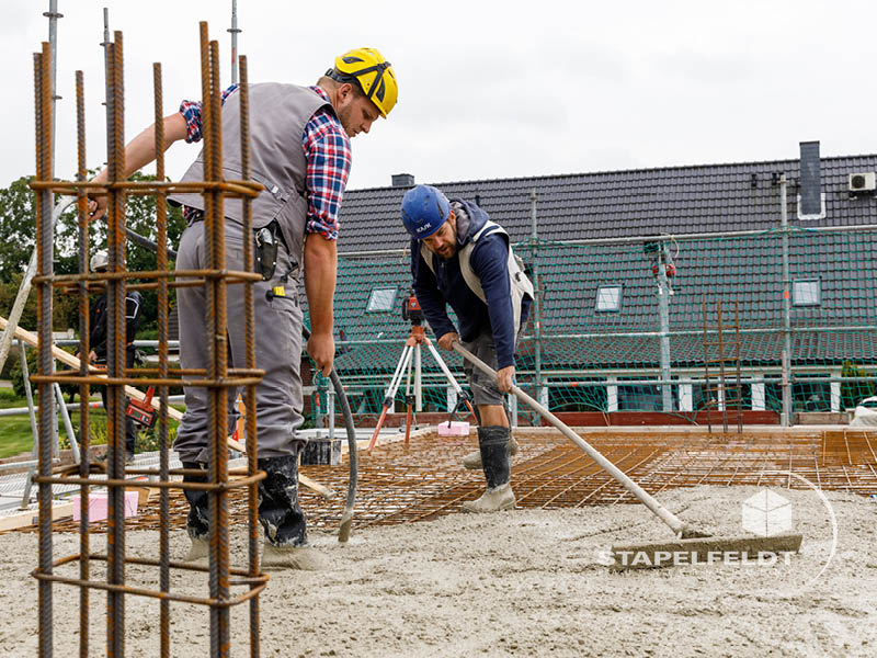 Planung & Bauen eines Doppelhauses in Hamburg mit Bauunternehmen | Doppelhaushälften neu bauen | Doppelhaus / Zweifamilienhaus Hamburg Bergedorf | neues Haus bauen Stapelfeldt Bauunternehmung