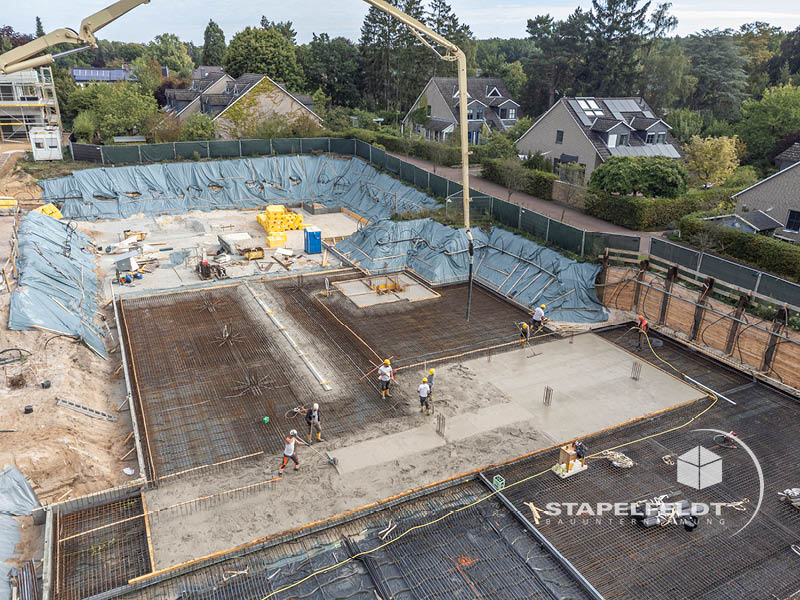 Bodenplatte betonieren | Privater Wohnungsbau | Bauarbeiten zur Erstellung des Wohnquartiers Reiherstieg in Lüneburg Wilschenbruch | Stapelfeldt Bauunternehmung