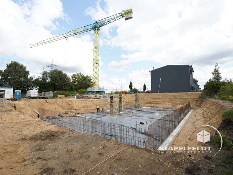 Neubau Halle mit Tiefgarage Autowerkstatt Norderstedt Frederikspark Werkhalle Industriebau | Hallenbau Bauunternehmen Stapelfeldt Bauunternehmung Geesthacht